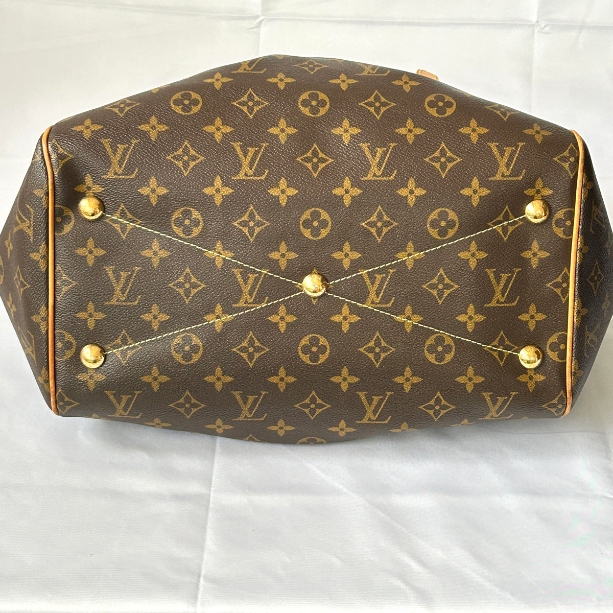 Louis Vuitton Tivoli GM Monogram