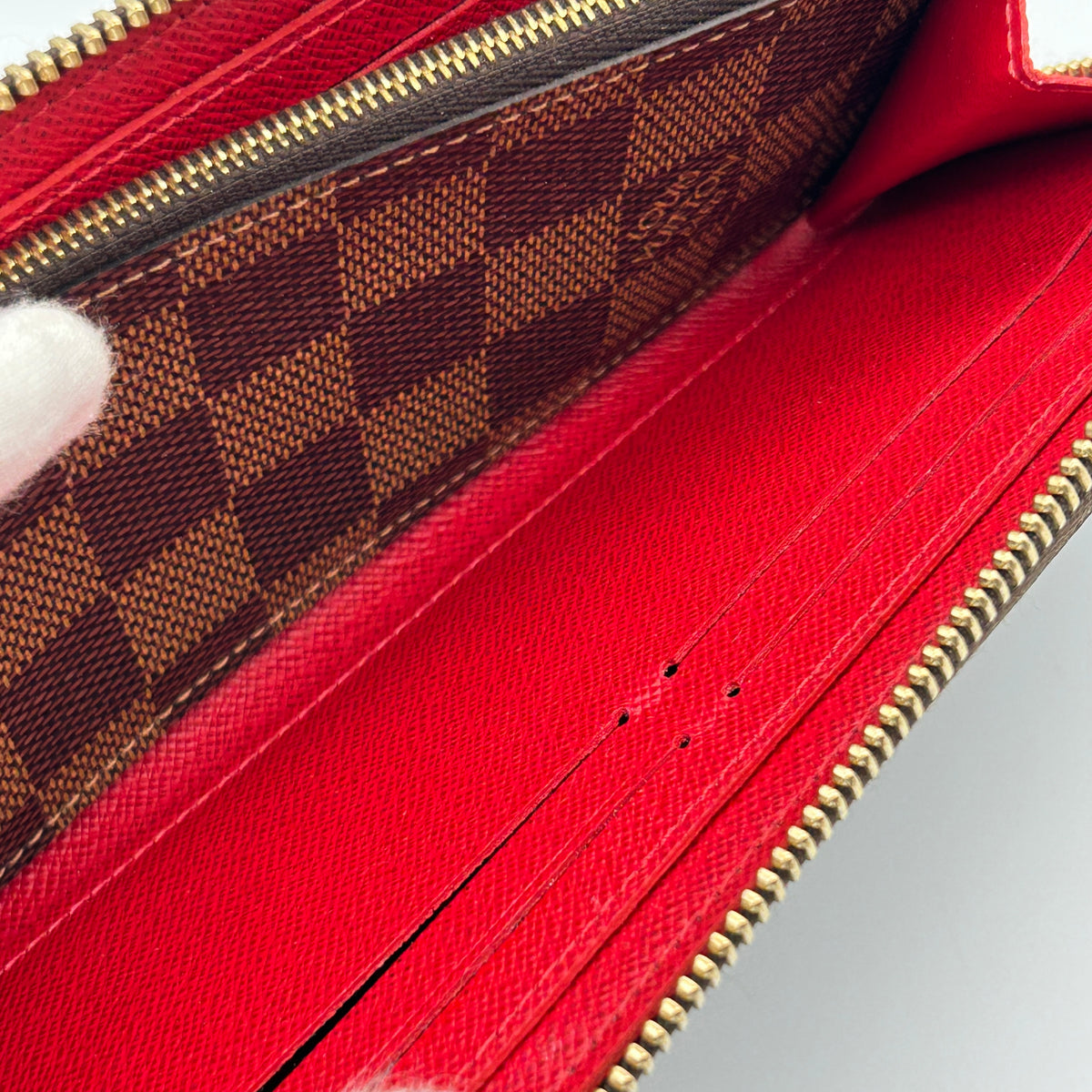 Louis Vuitton Zippy Wallet Damier Ebene