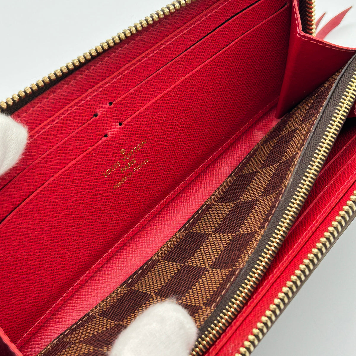 Louis Vuitton Zippy Wallet Damier Ebene