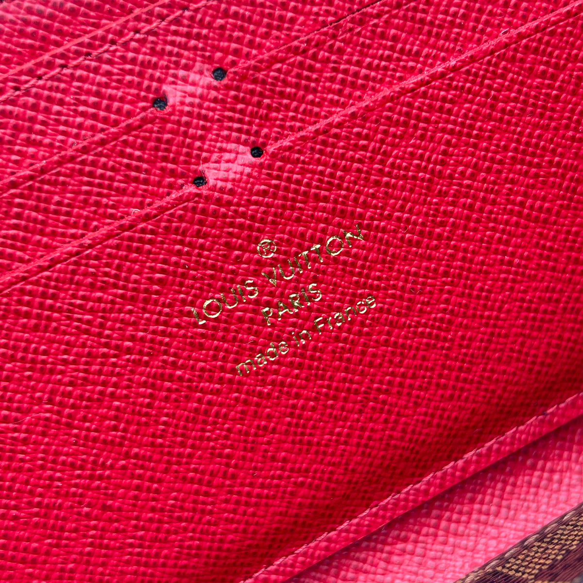 Louis Vuitton Zippy Wallet Damier Ebene