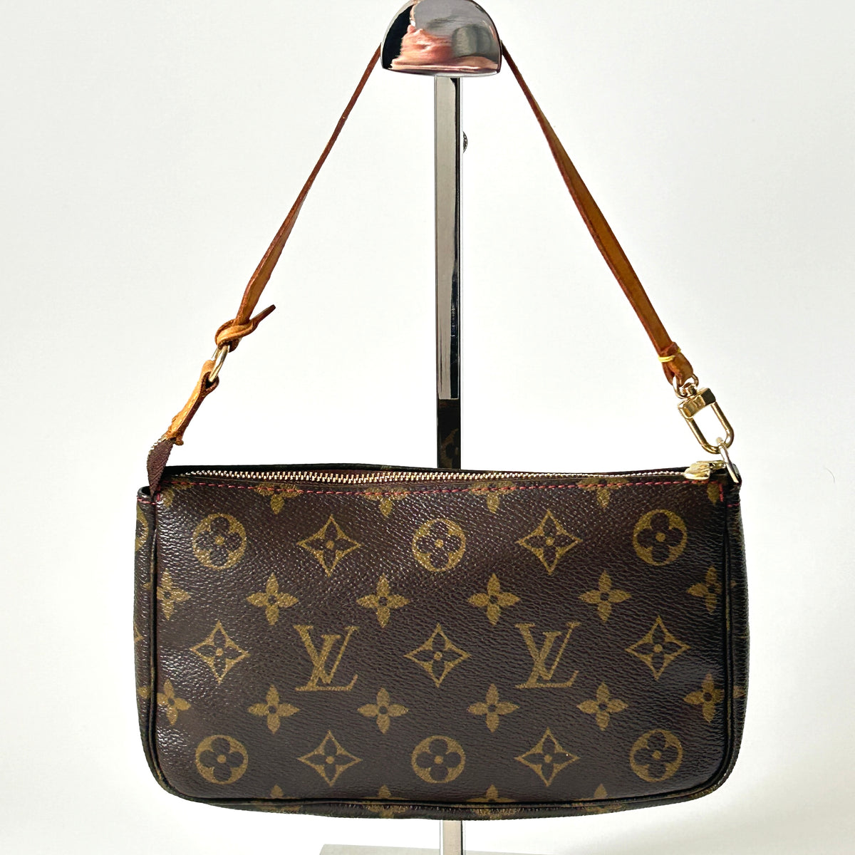 Louis Vuitton Pochette Accessoires Monogram Cherry