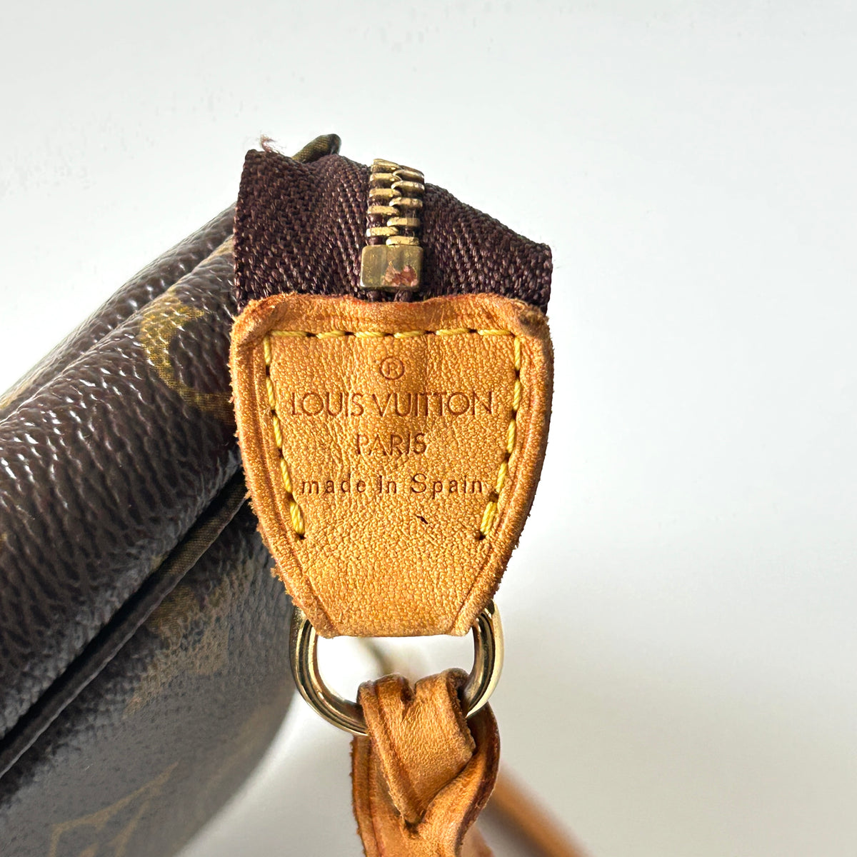 Louis Vuitton Pochette Accessoires Monogram Cherry