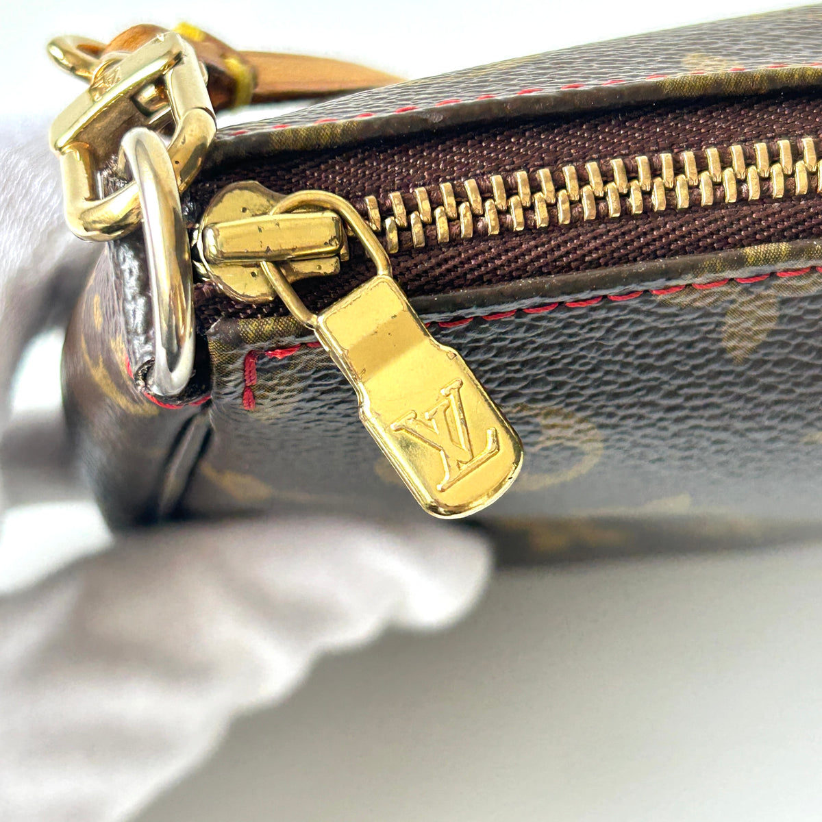 Louis Vuitton Pochette Accessoires Monogram Cherry