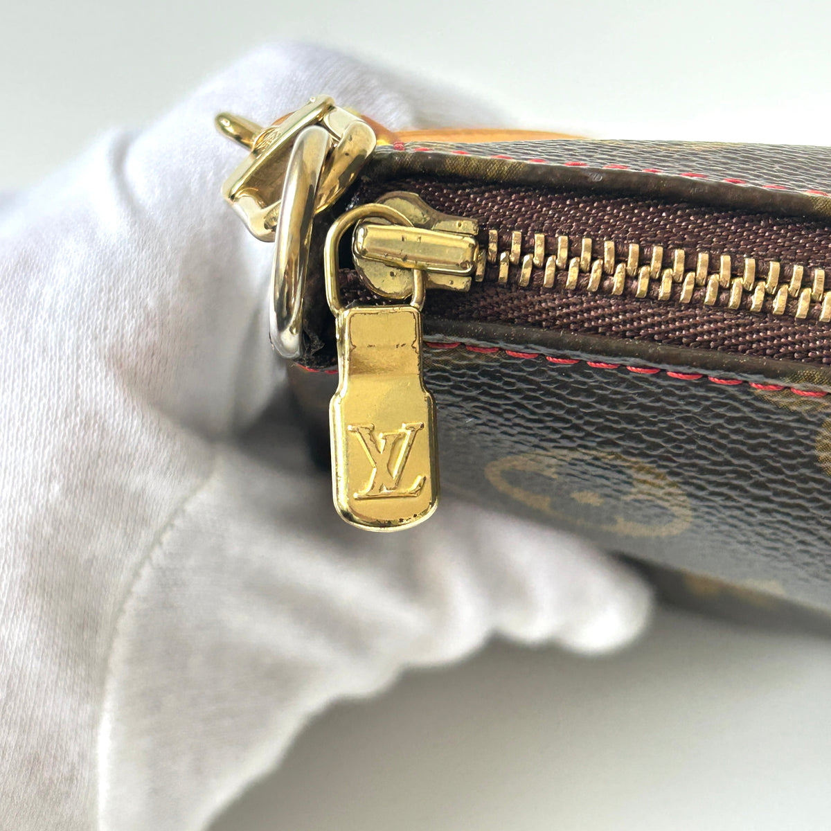 Louis Vuitton Pochette Accessoires Monogram Cherry
