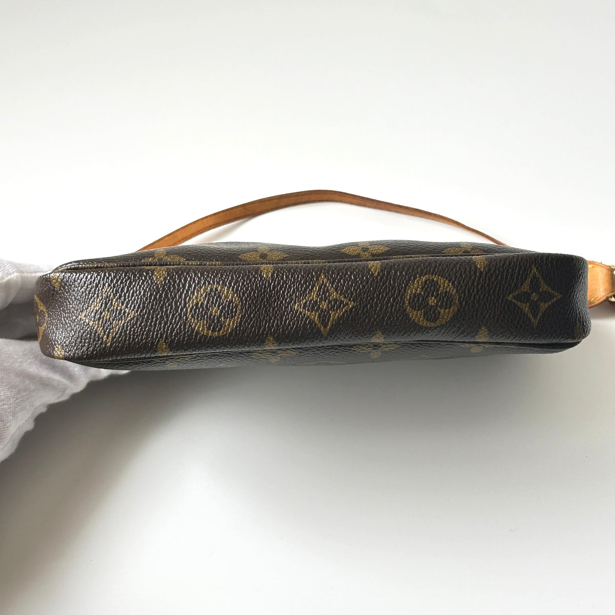 Louis Vuitton Pochette Accessoires Monogram Cherry