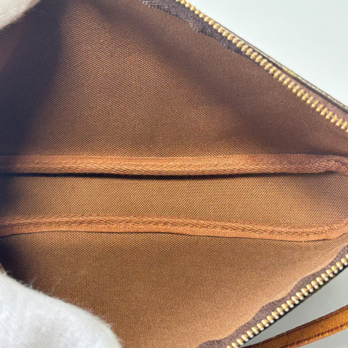 Louis Vuitton Pochette Accessoires Monogram Cherry