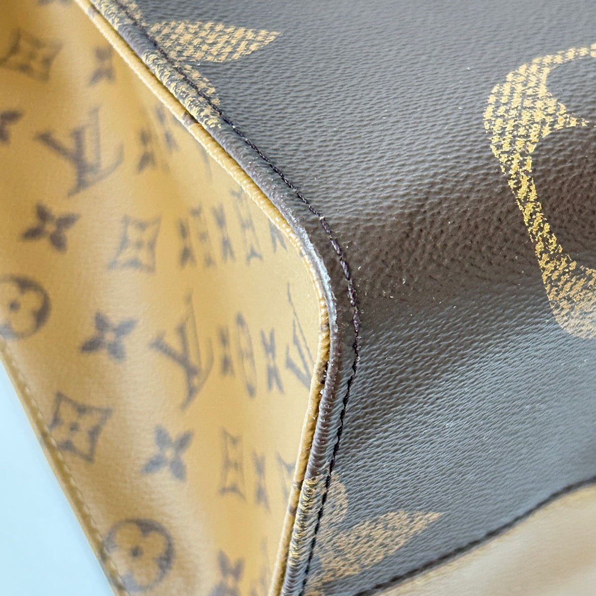 Louis Vuitton OnTheGo GM Monogram Giant Reverse