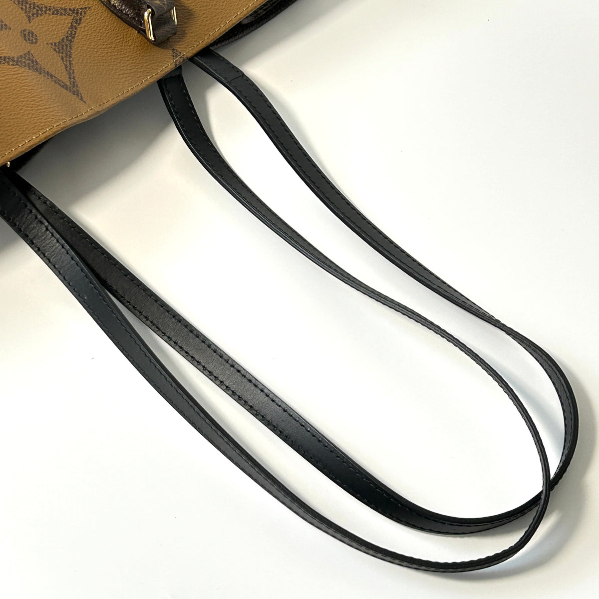 Louis Vuitton OnTheGo GM Monogram Giant Reverse