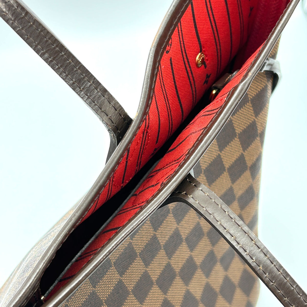 Louis Vuitton Neverfull MM Damier Ebene Rank A