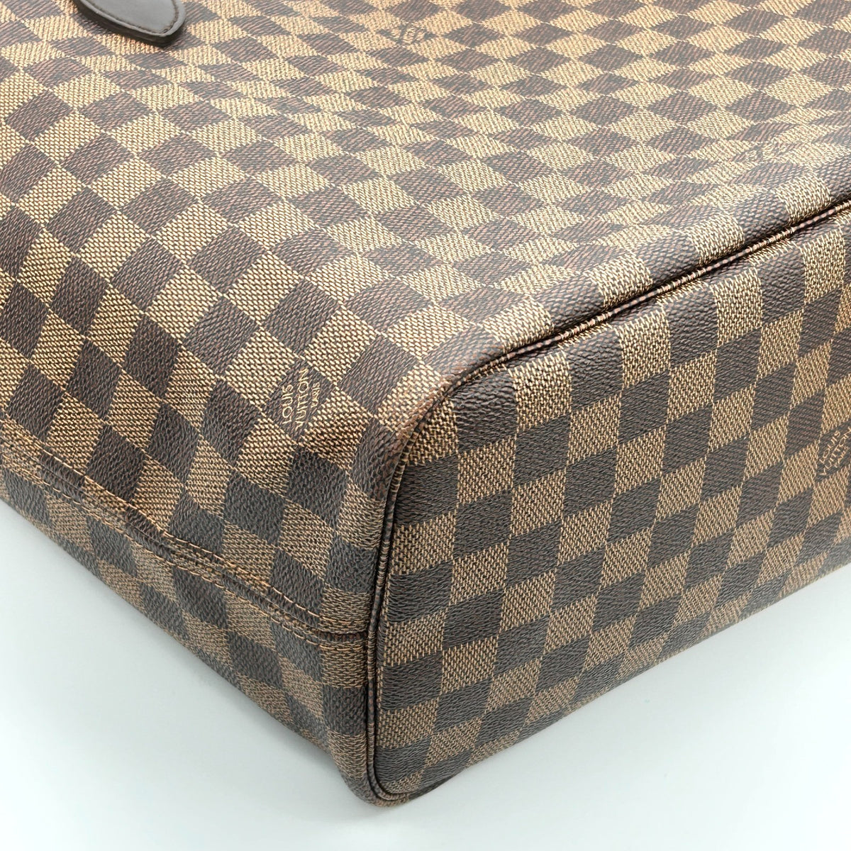 Louis Vuitton Neverfull MM Damier Ebene Rank A